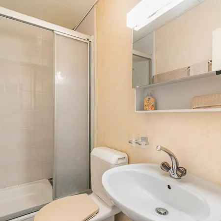 Hotel Simplon 10 - Gare Lausana