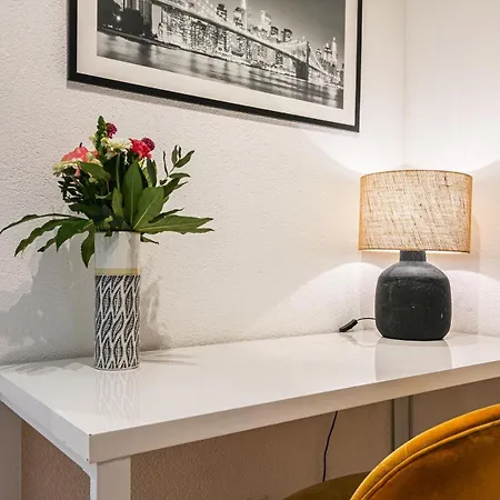 Hotel Simplon 10 - Gare Lausana