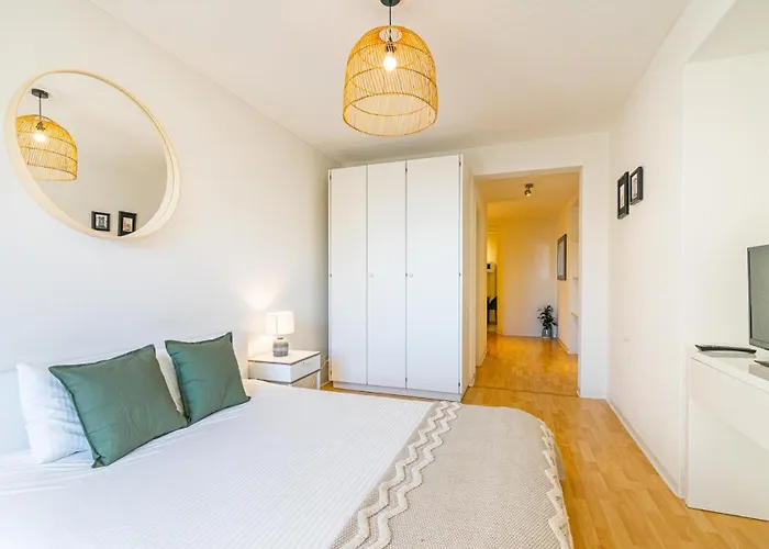 Hotel Simplon 10 - Gare Lausanne