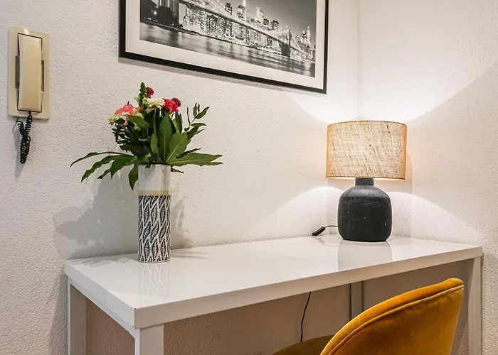 Hotel Simplon 10 - Gare Lausanne